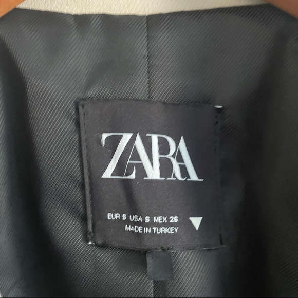 ZARA // Blogger Favorite Cropped Blazer - Picture 9 of 11